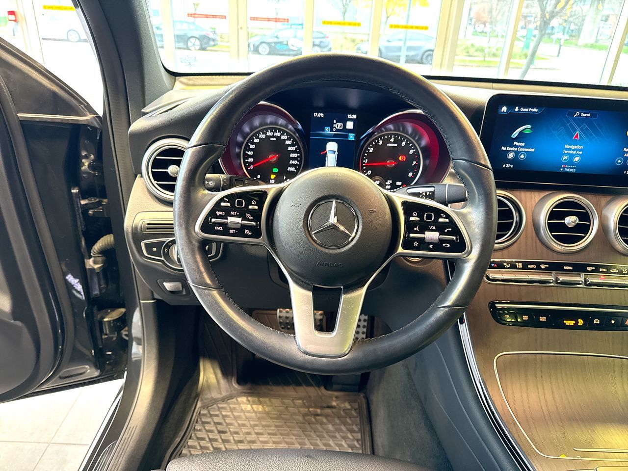 Mercedes-Benz GLC300  2022 à Vancouver, Colombie-Britannique