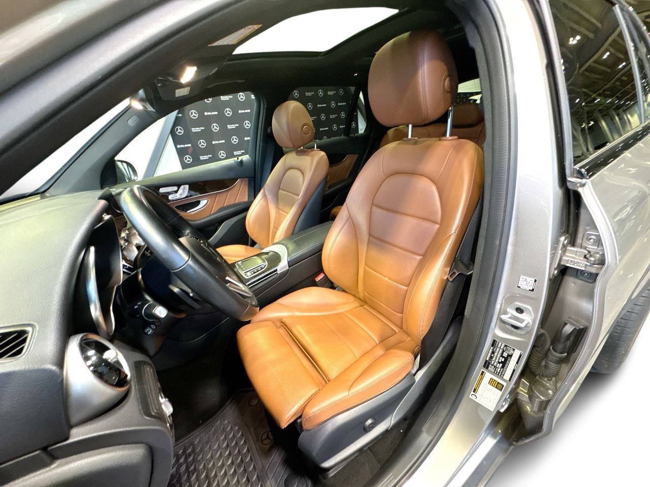 2022 Mercedes-Benz GLC300 in Vancouver, British Columbia