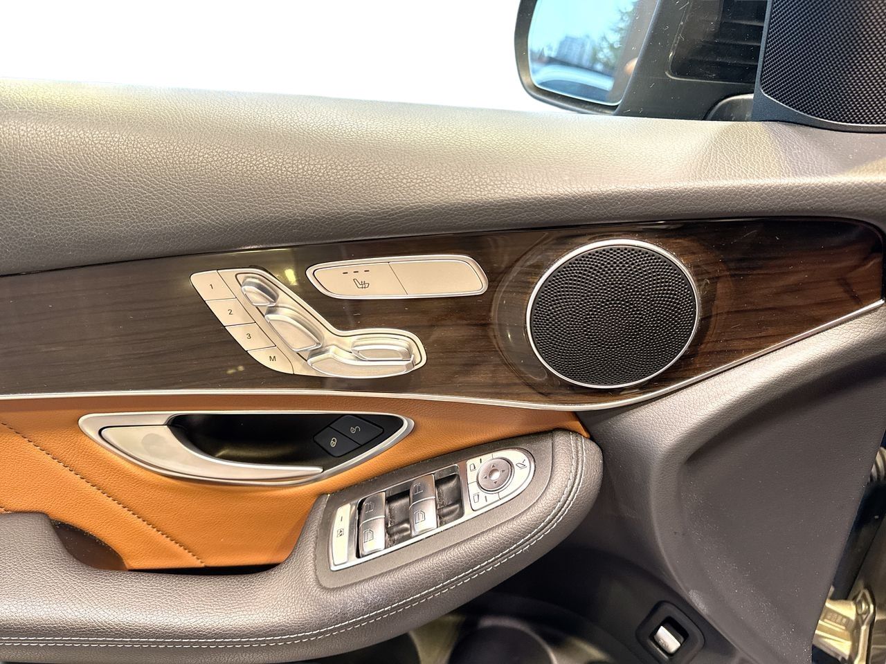 2022 Mercedes-Benz GLC300 in Vancouver, British Columbia