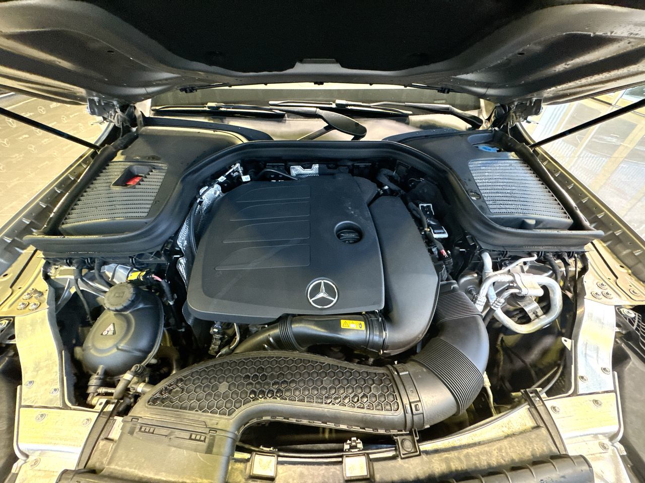 2022 Mercedes-Benz GLC300 in Vancouver, British Columbia