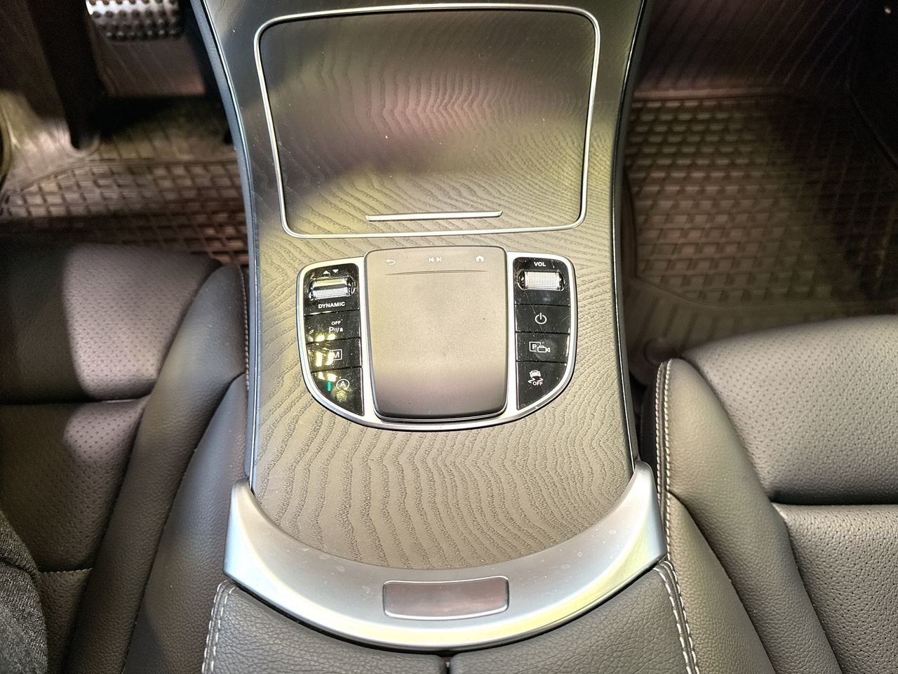 2022 Mercedes-Benz GLC300 in Vancouver, British Columbia