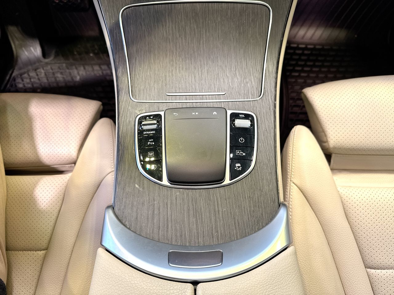 2022 Mercedes-Benz GLC300 in Vancouver, British Columbia