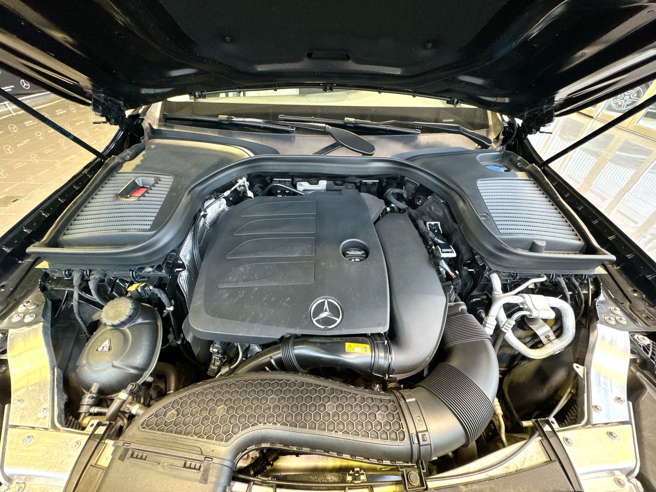 2022 Mercedes-Benz GLC300 in Vancouver, British Columbia