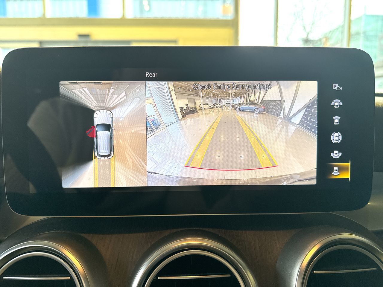 2022 Mercedes-Benz GLC300