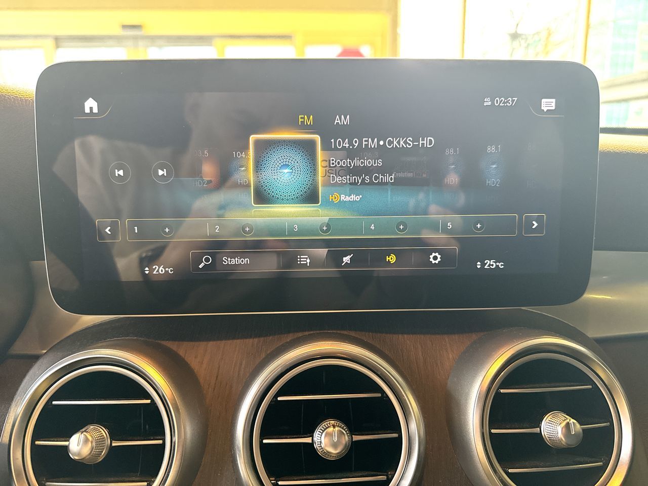 2022 Mercedes-Benz GLC300