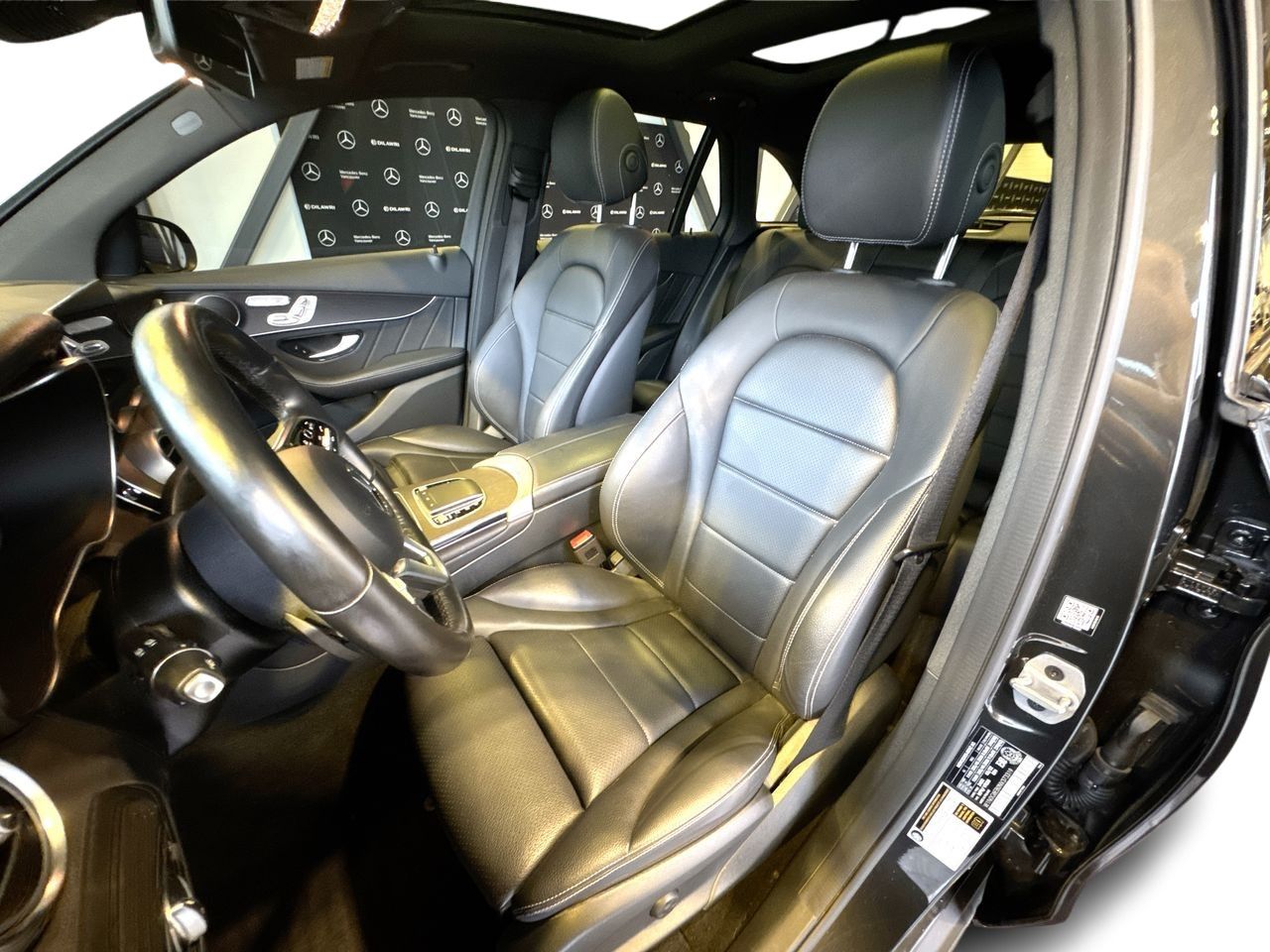 2022 Mercedes-Benz GLC300