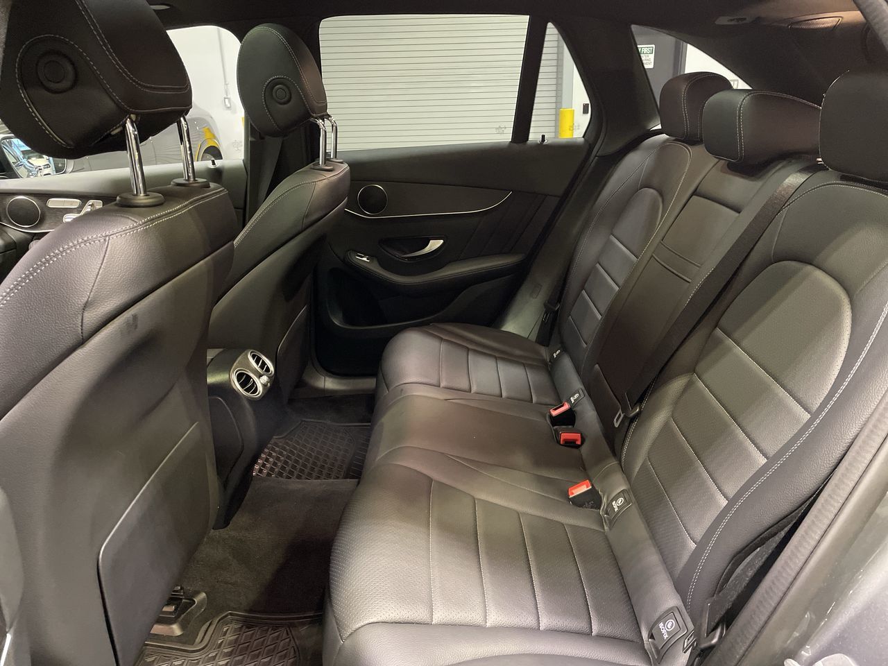 2022 Mercedes-Benz GLC300