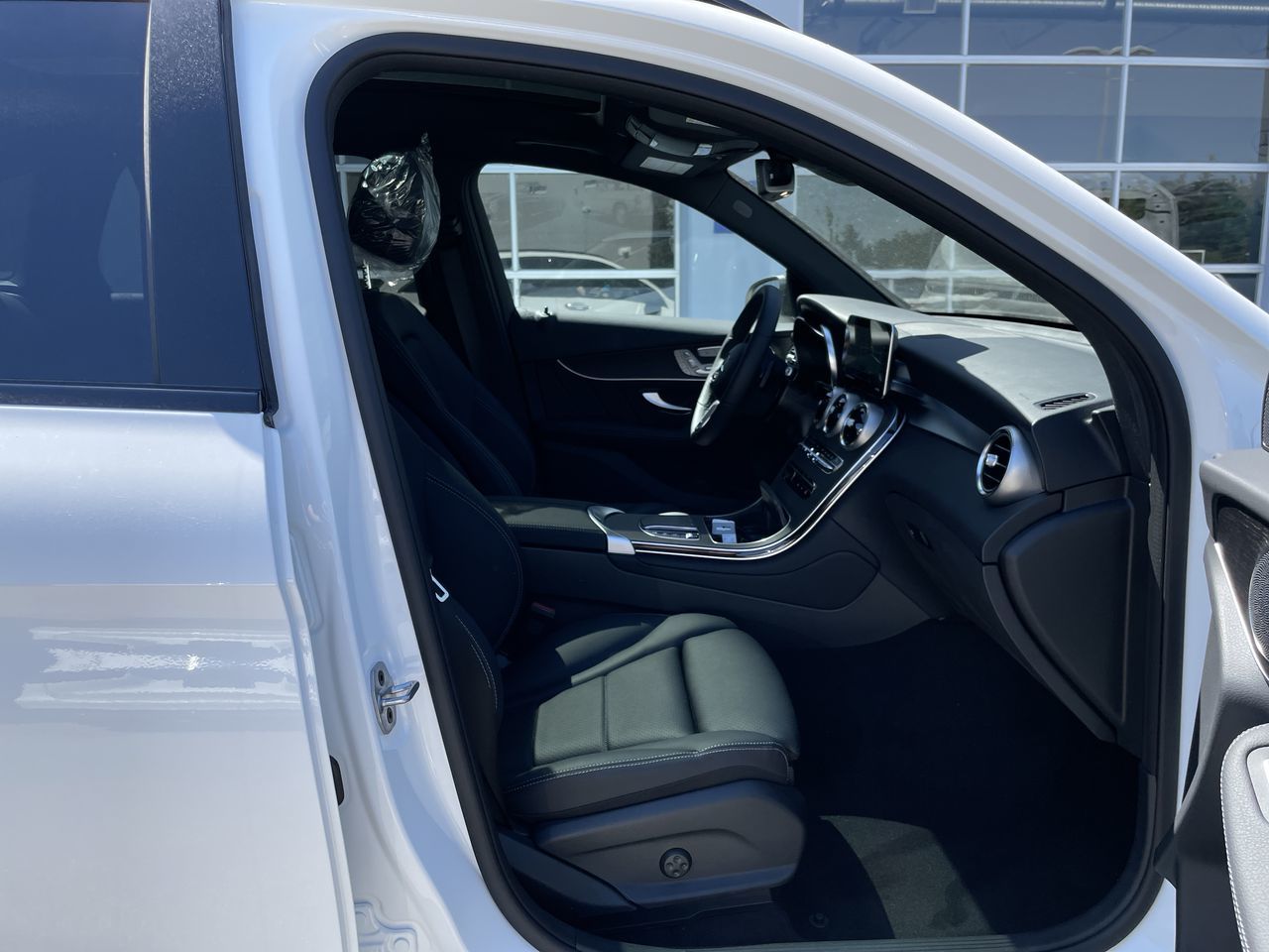 2022 Mercedes-Benz GLC300