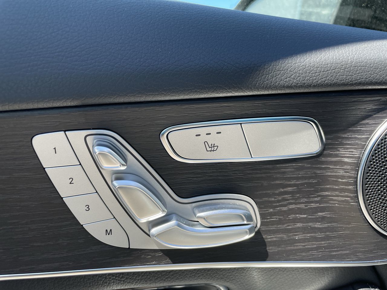 2022 Mercedes-Benz GLC300