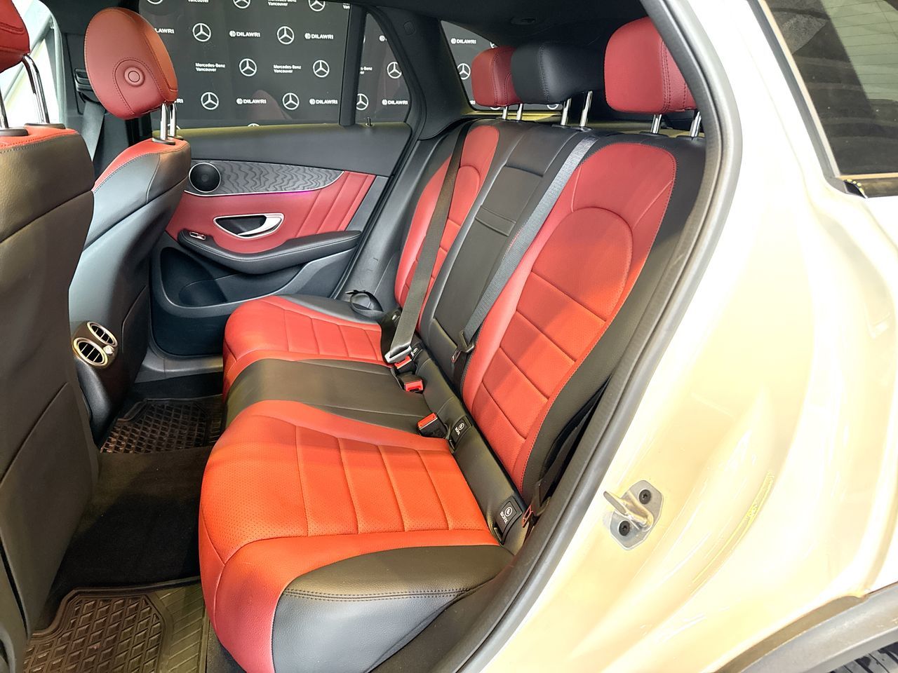 2022 Mercedes-Benz GLC300