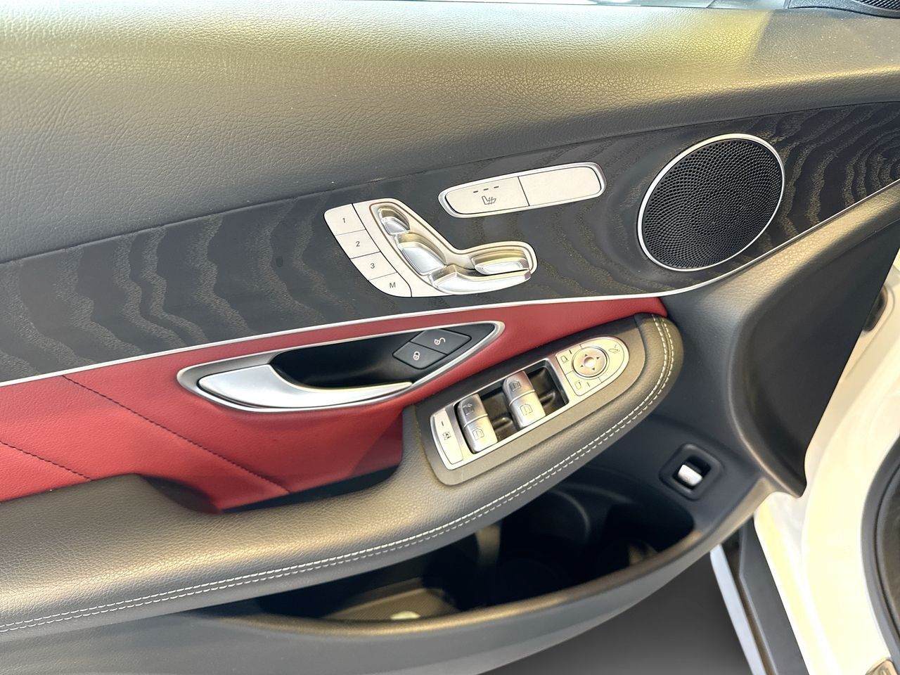 2022 Mercedes-Benz GLC300