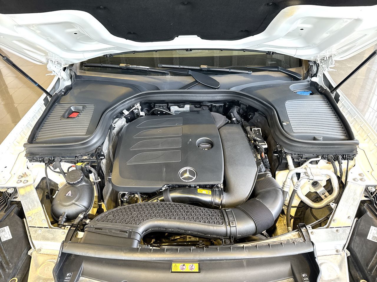 2022 Mercedes-Benz GLC300