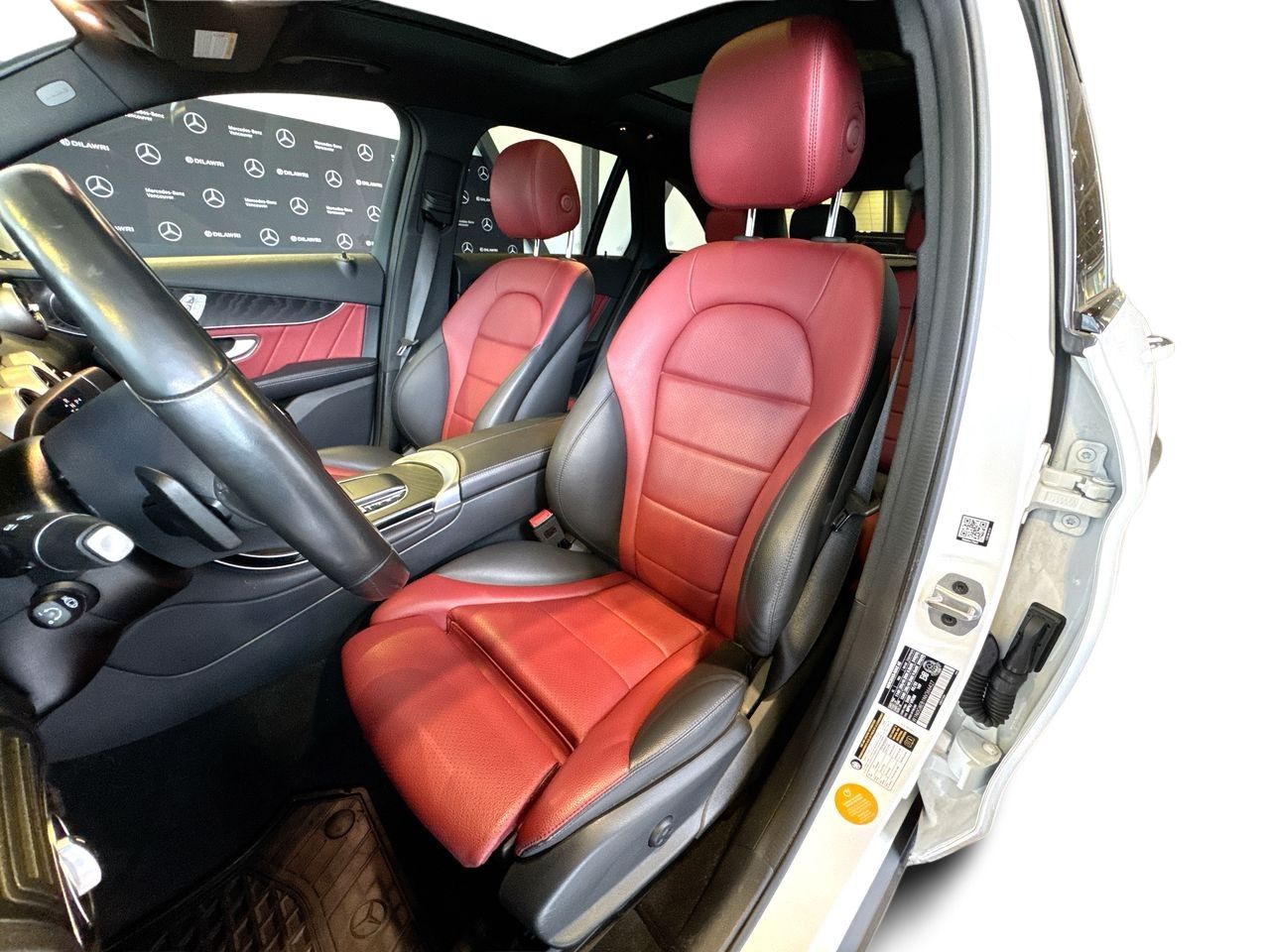 2022 Mercedes-Benz GLC300
