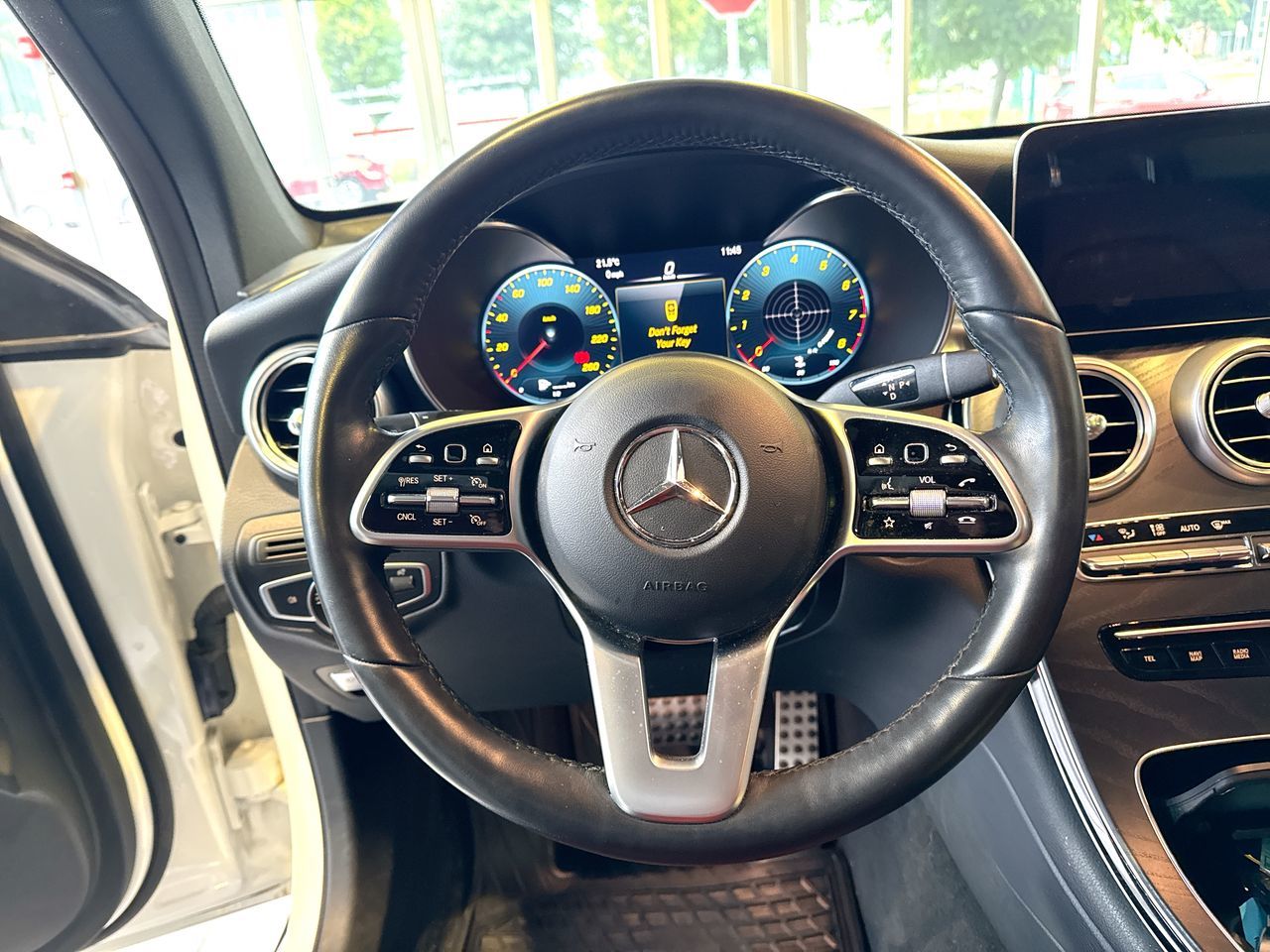 2022 Mercedes-Benz GLC300