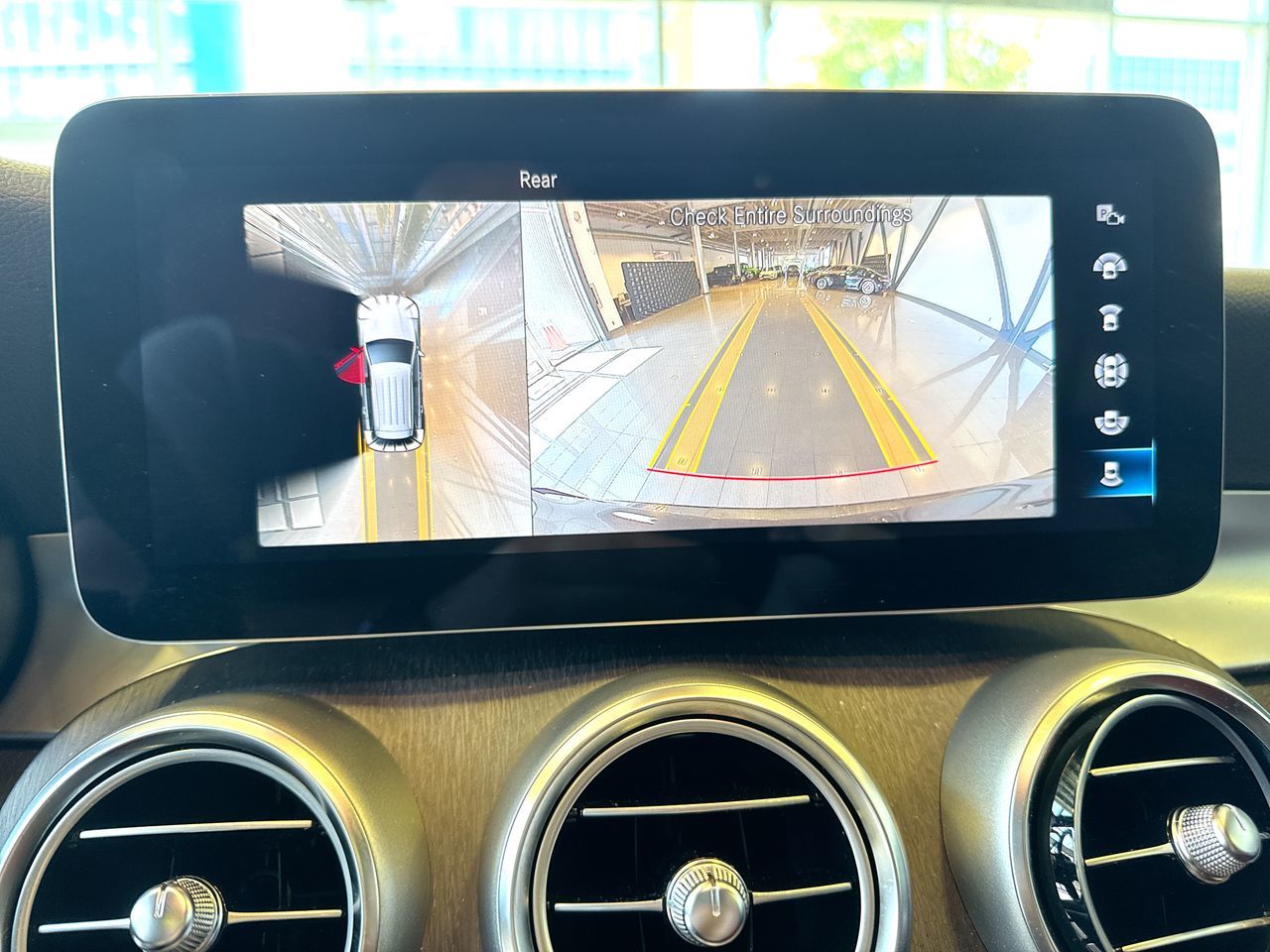 2022 Mercedes-Benz GLC300