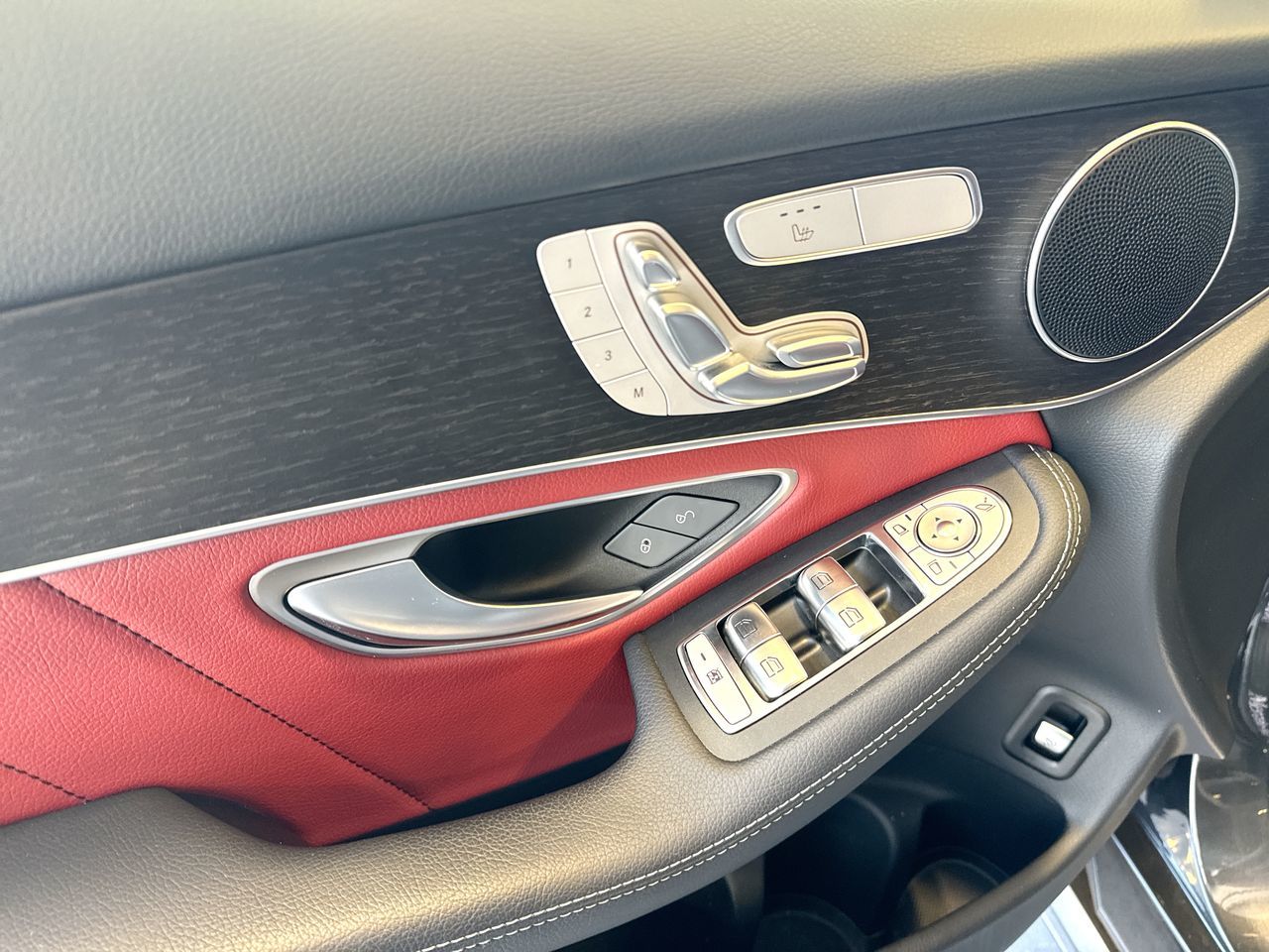 2022 Mercedes-Benz GLC300
