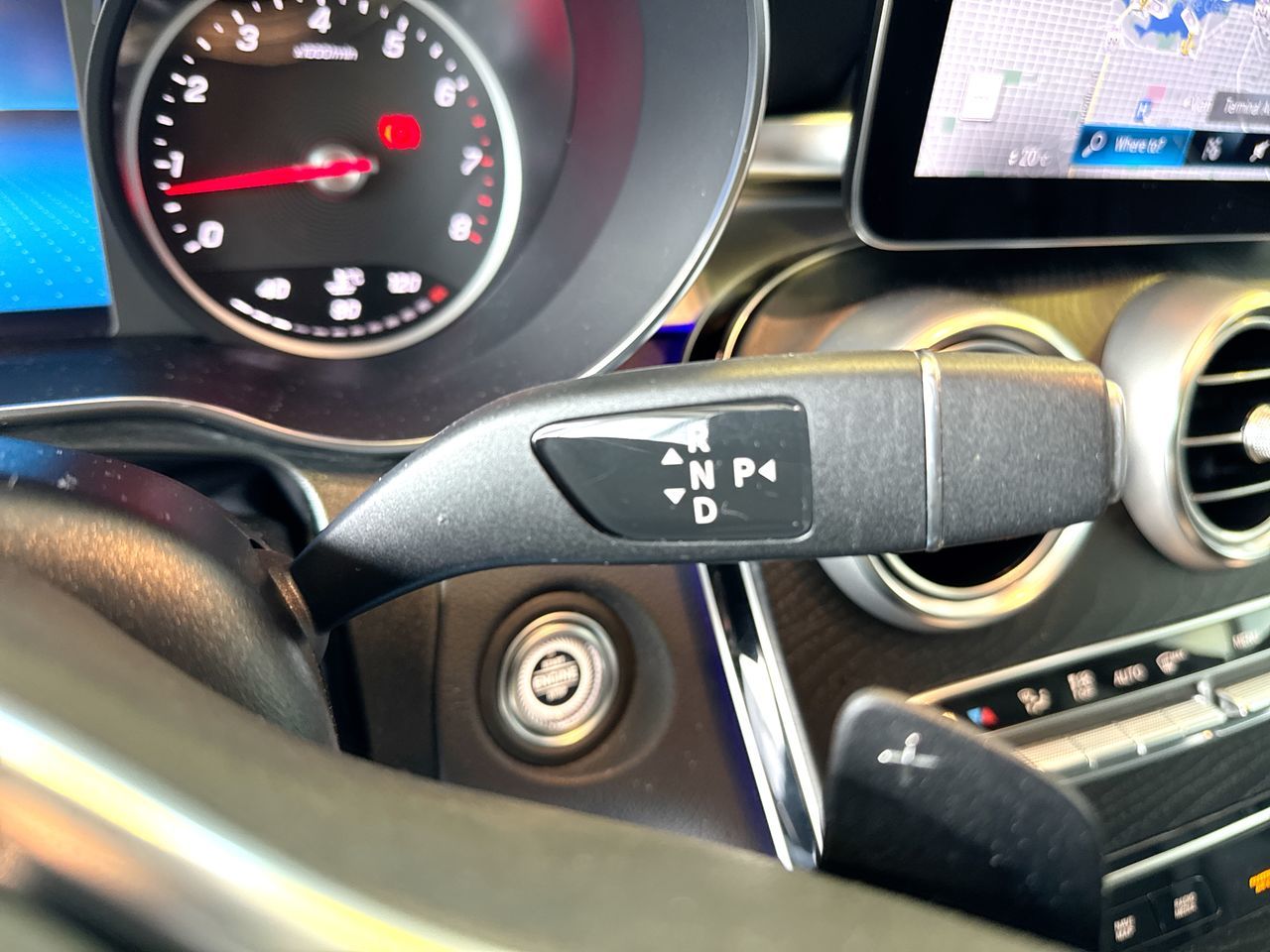 2022  GLC300