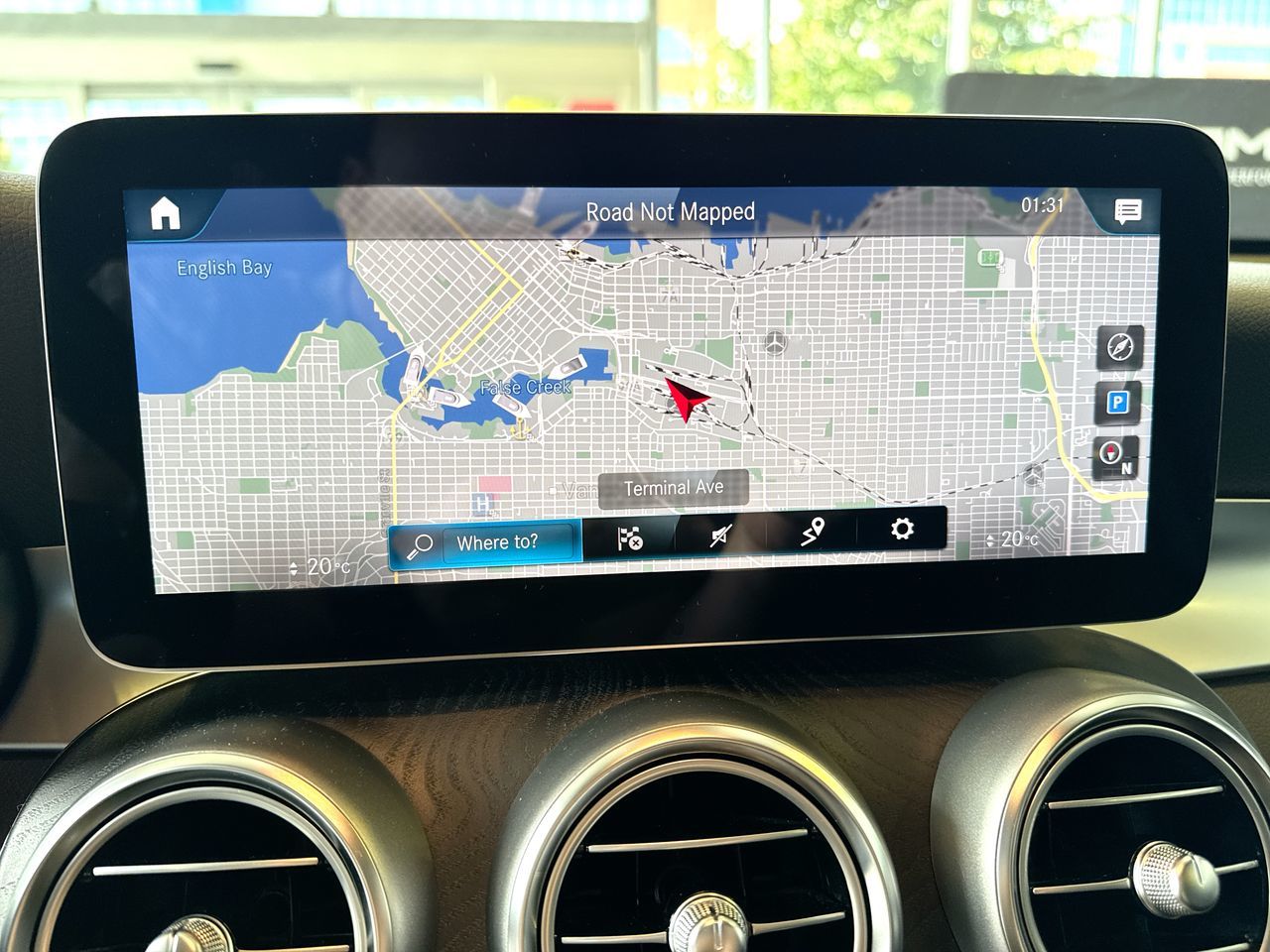 2022  GLC300