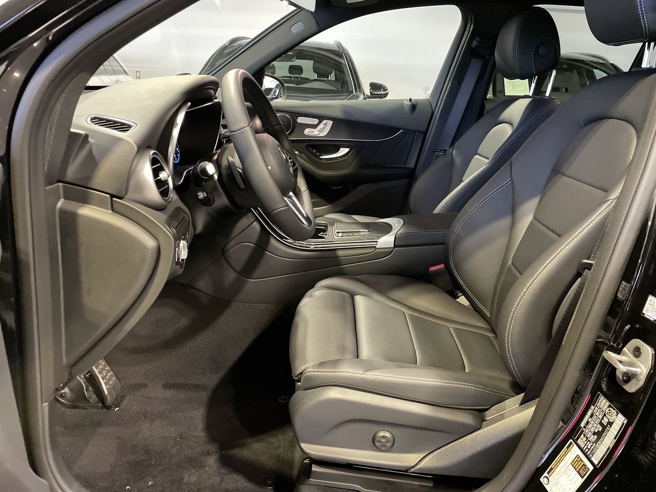 2022 Mercedes-Benz GLC300