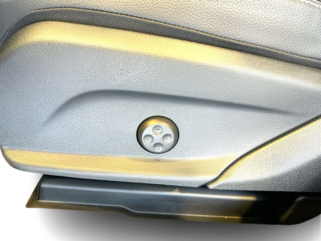 2023 Mercedes-Benz GLC300 in Vancouver, British Columbia