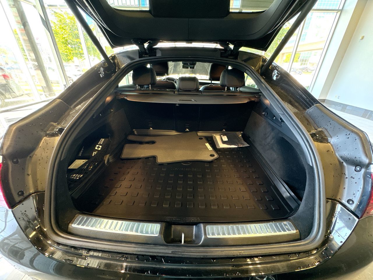 2023 Mercedes-Benz GLC300 in Vancouver, British Columbia
