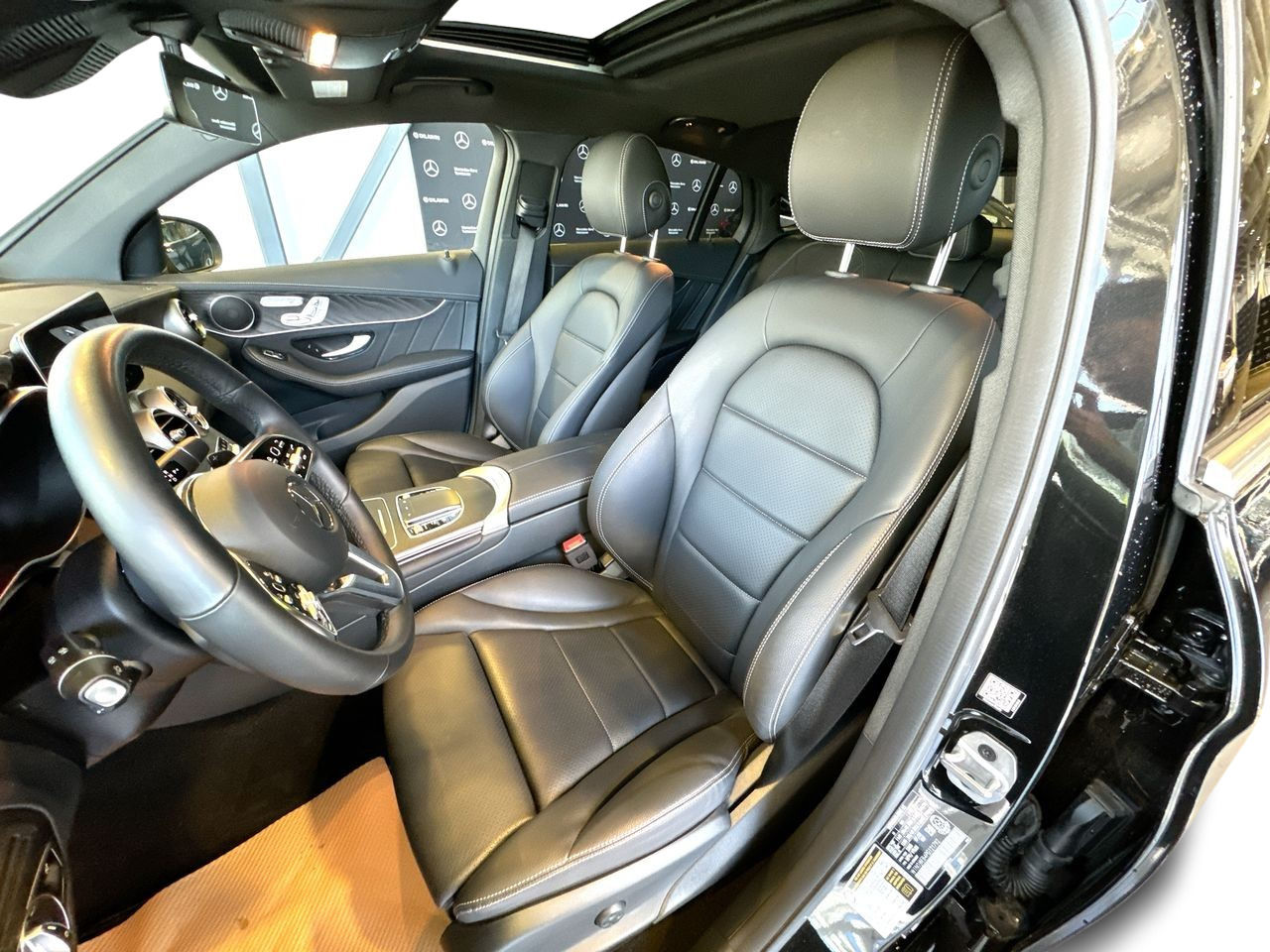 2023 Mercedes-Benz GLC300 in Vancouver, British Columbia
