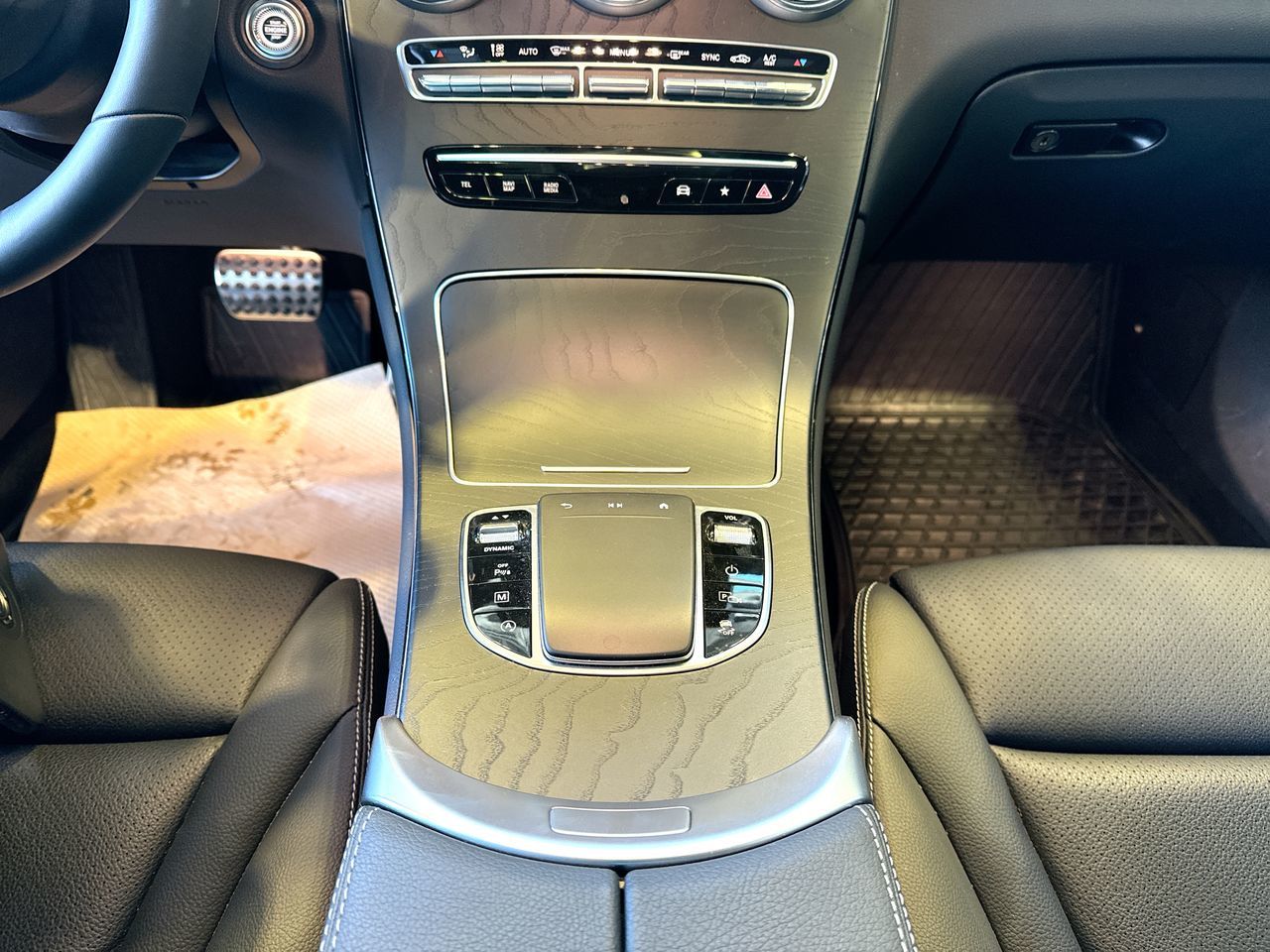 2023 Mercedes-Benz GLC300 in Vancouver, British Columbia