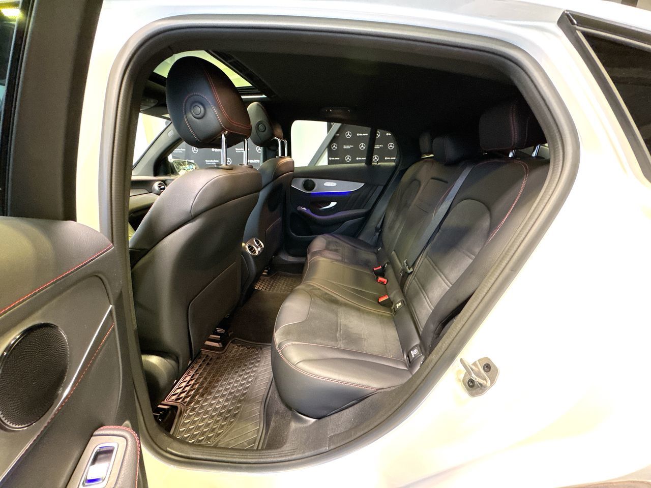 2023 Mercedes-Benz GLC300