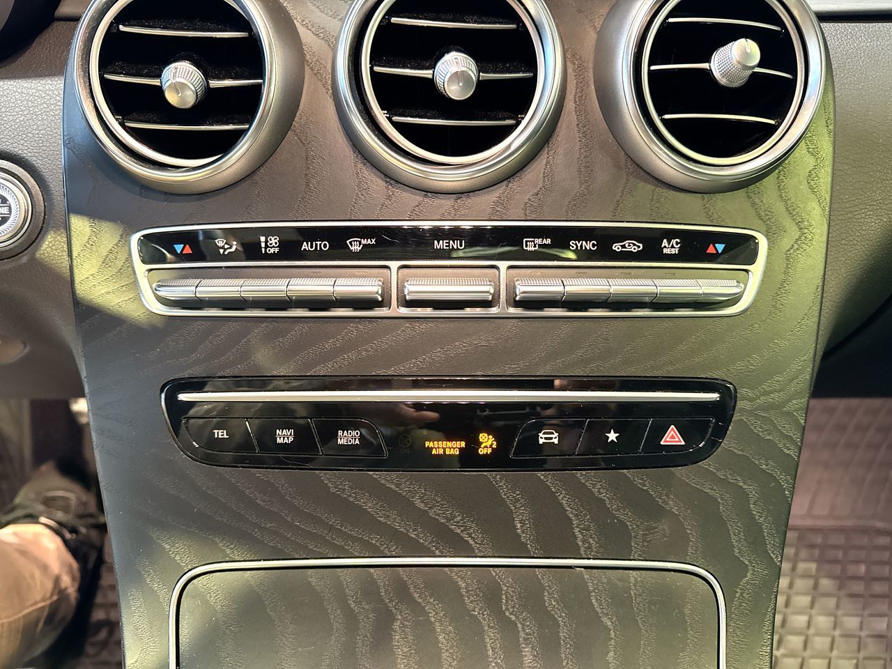 2023 Mercedes-Benz GLC300