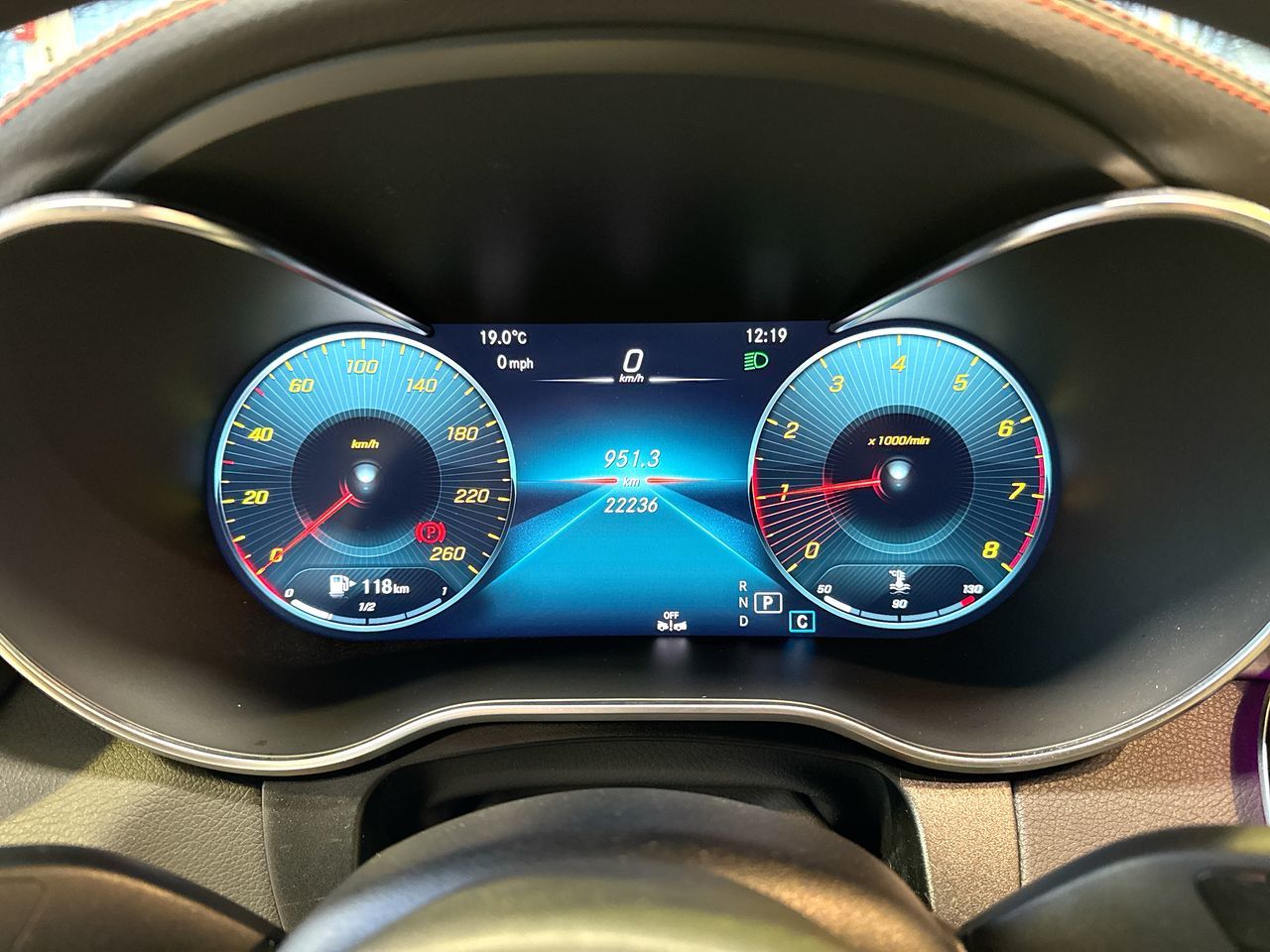 2023 Mercedes-Benz GLC300