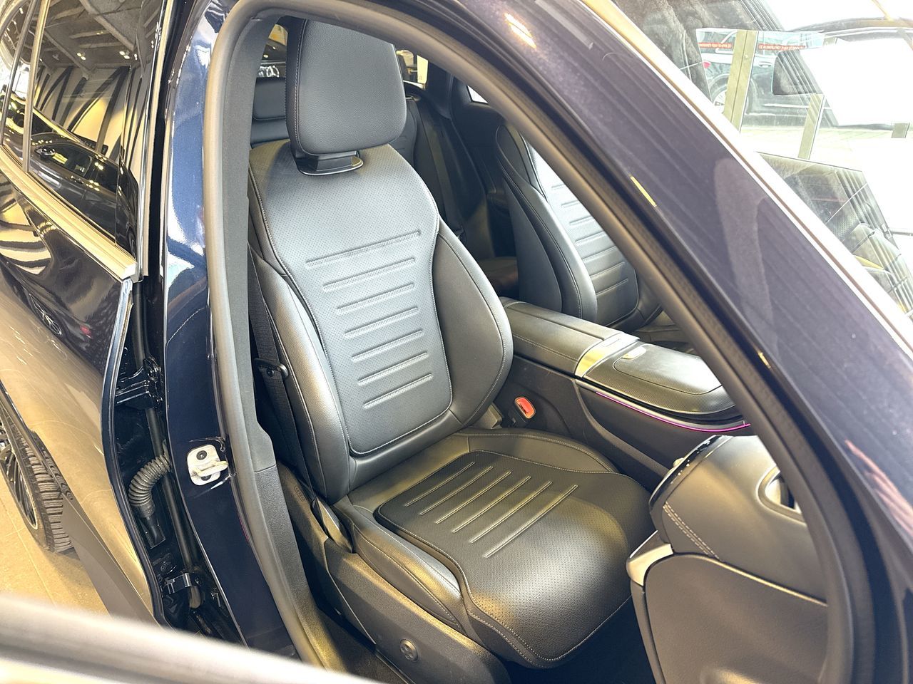 2023 Mercedes-Benz GLC300