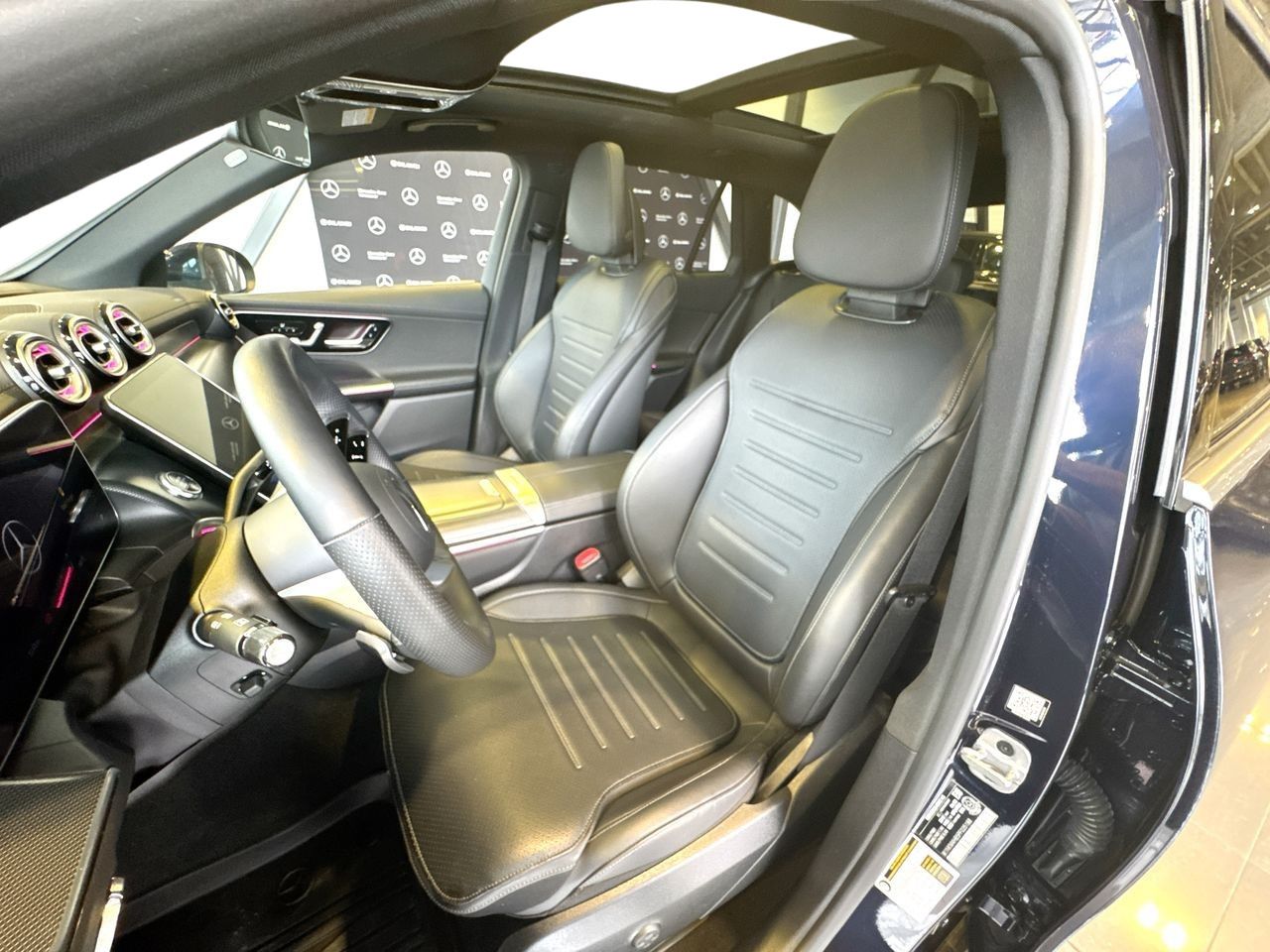 2023 Mercedes-Benz GLC300