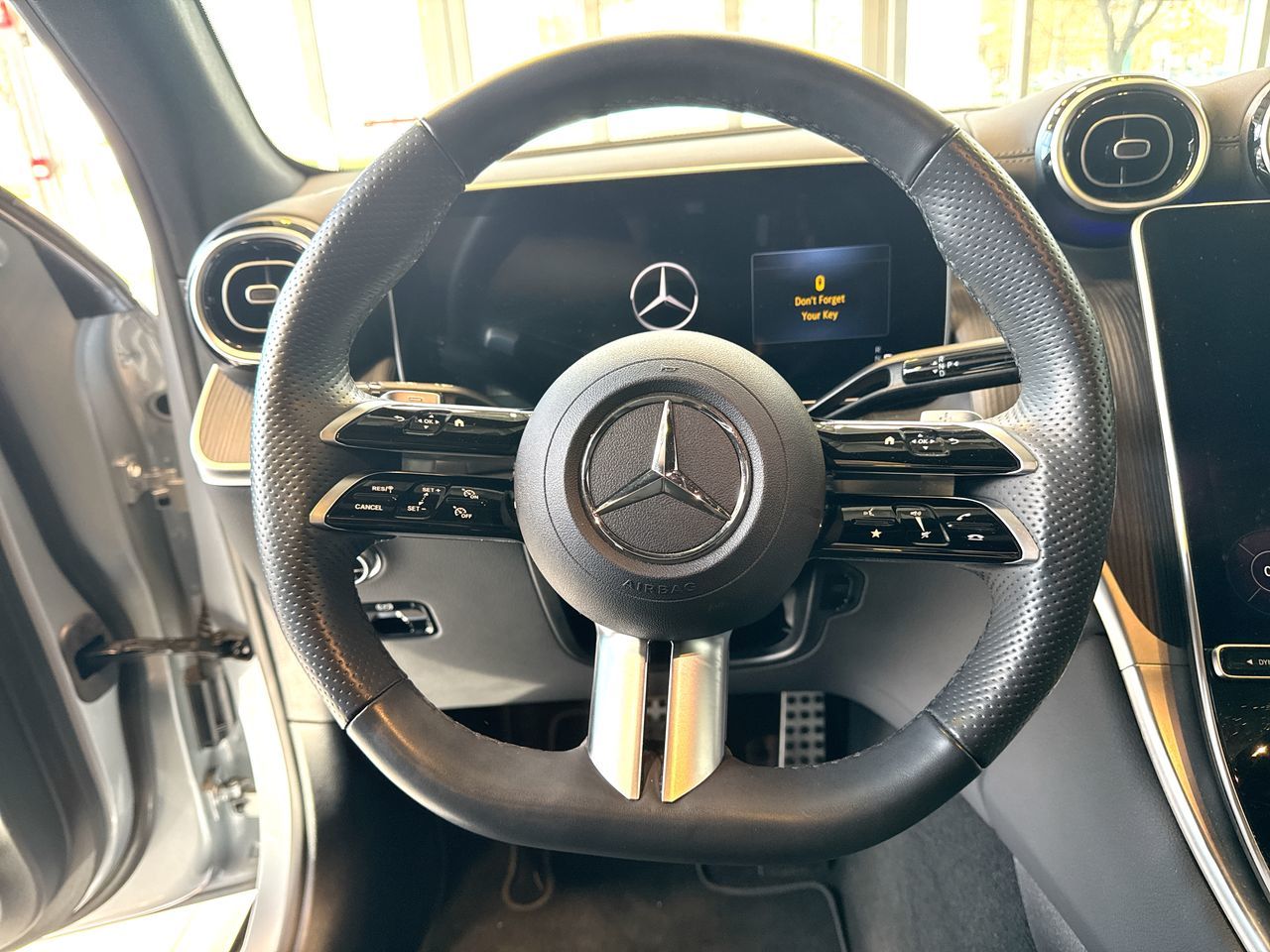 2023 Mercedes-Benz GLC300