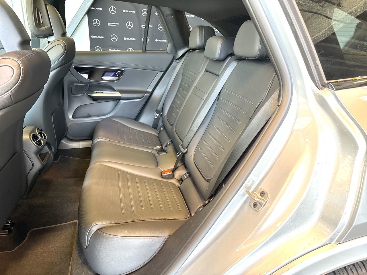 2023 Mercedes-Benz GLC300