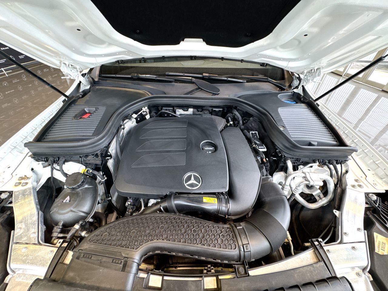 2023  GLC300