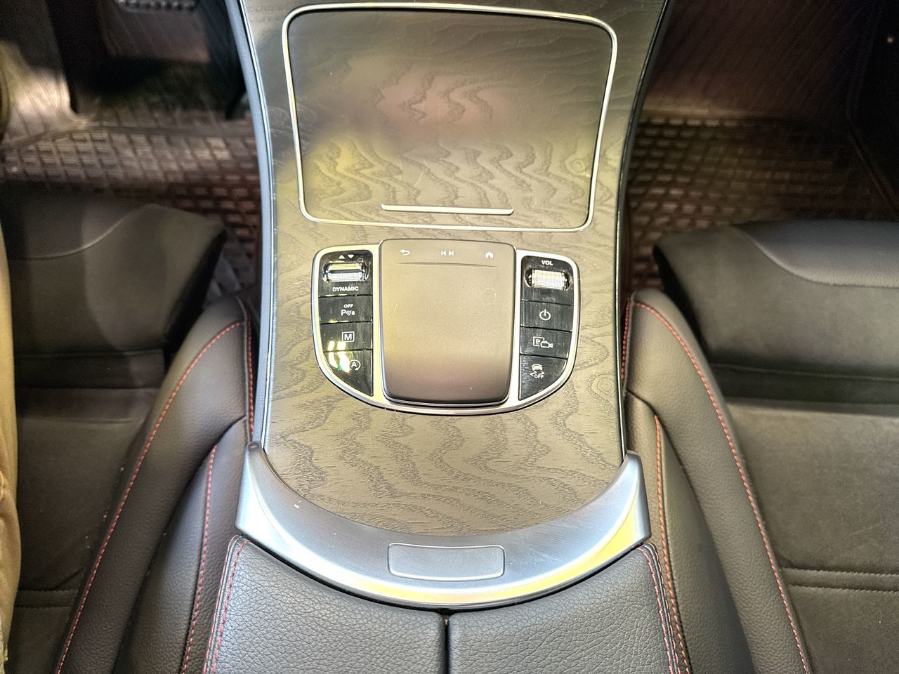 2023  GLC300