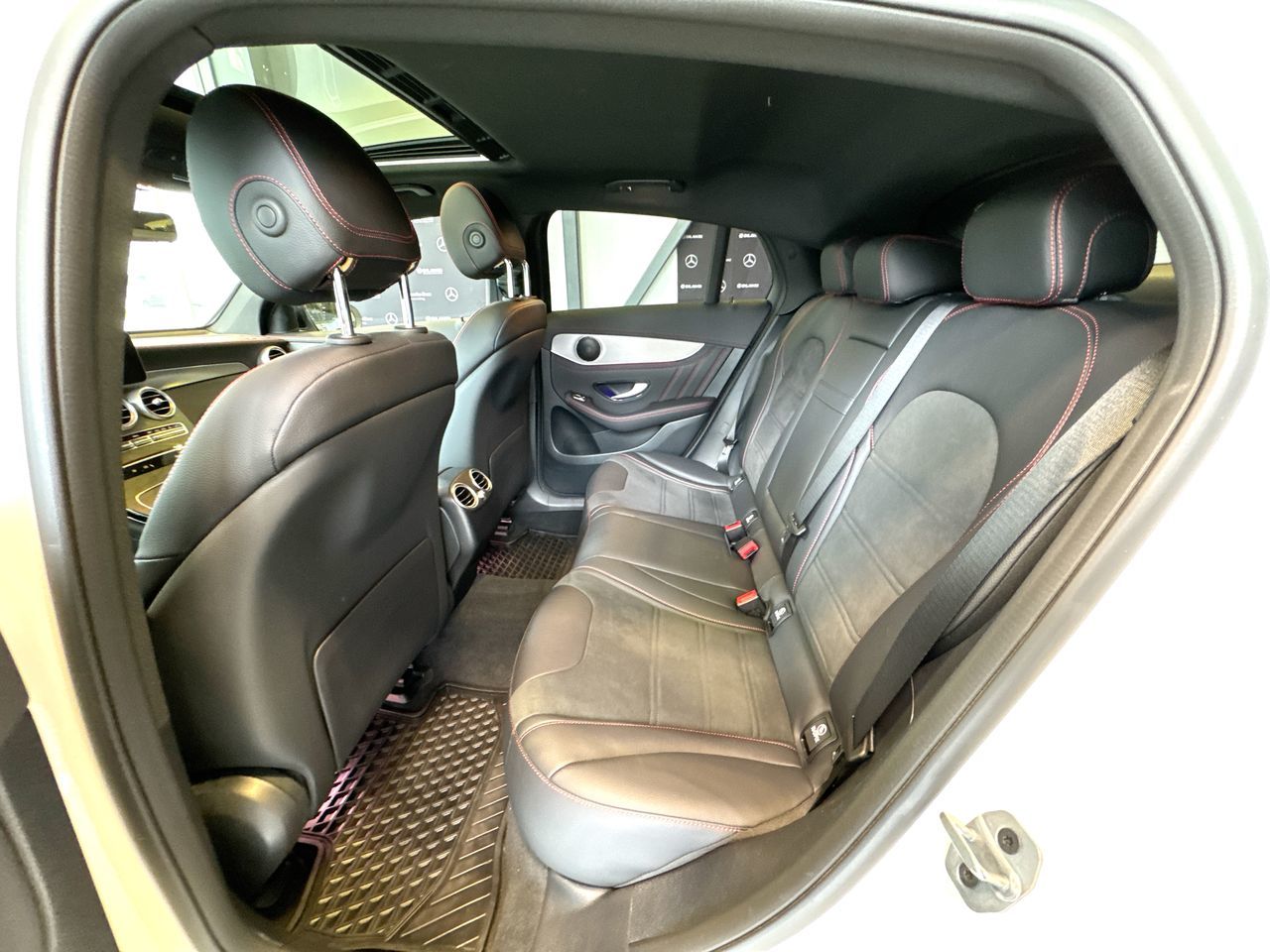 2023  GLC300