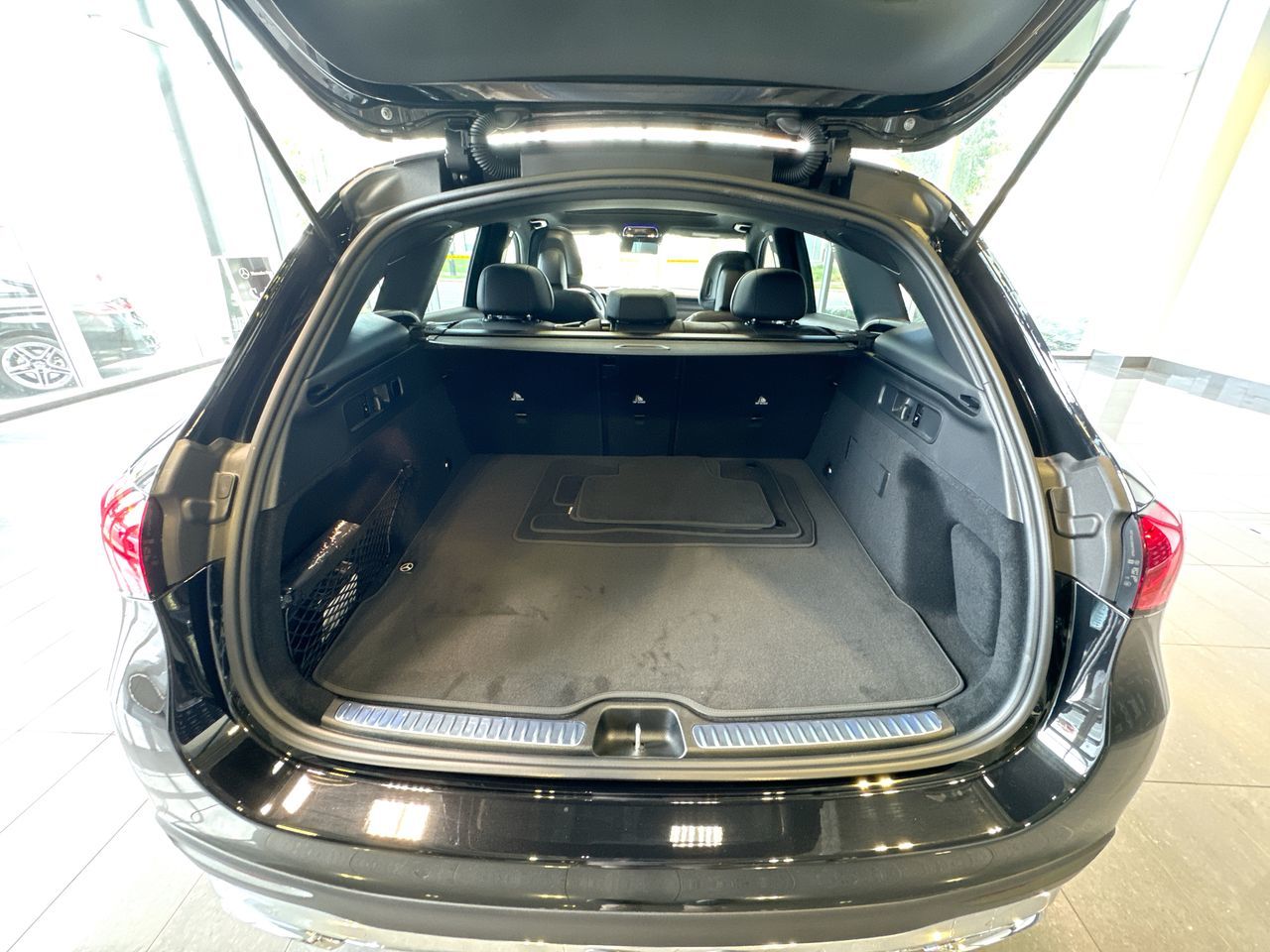Mercedes-Benz GLC300  2025 à Vancouver, Colombie-Britannique