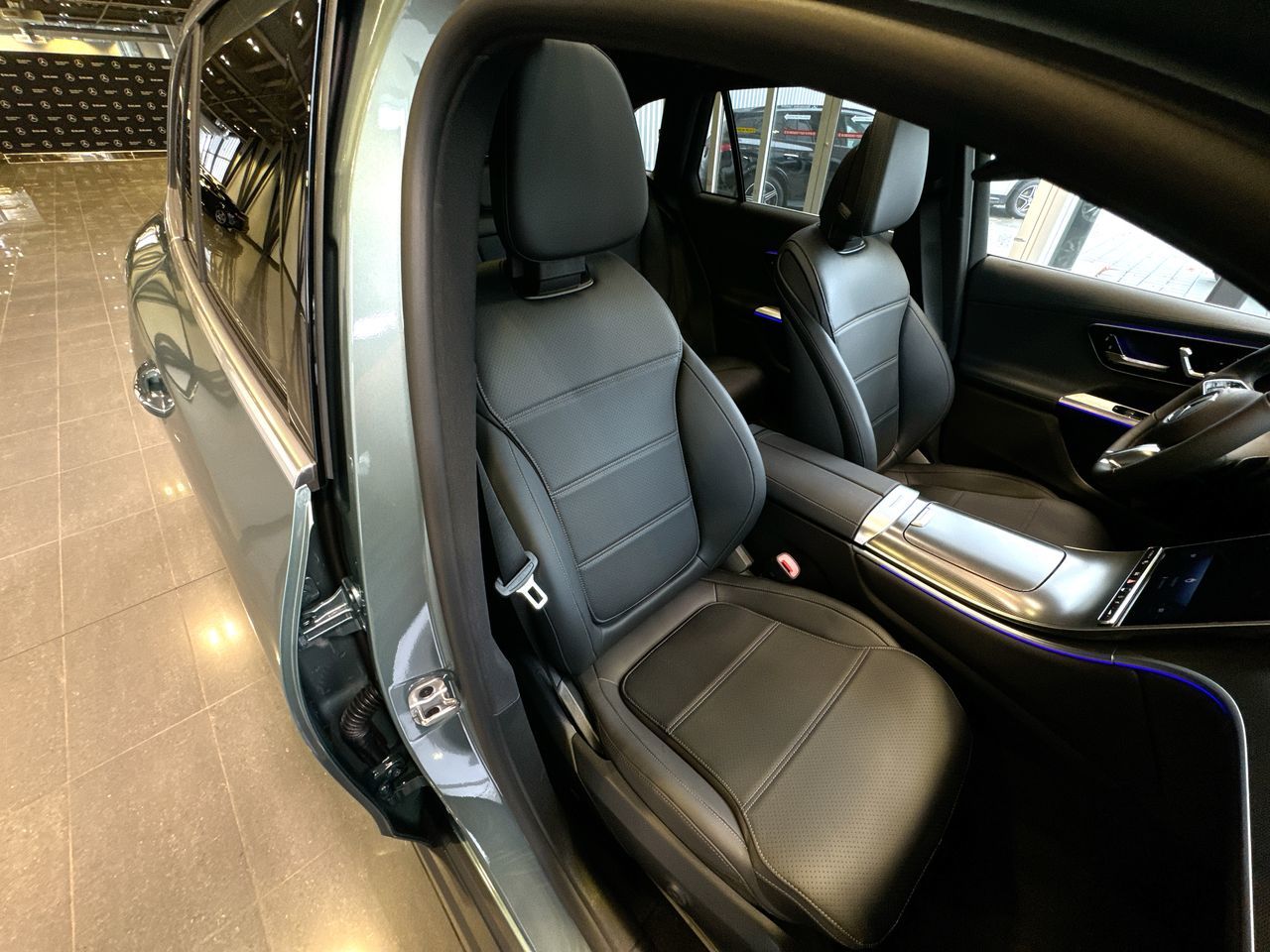 2025 Mercedes-Benz GLC300 in Vancouver, British Columbia