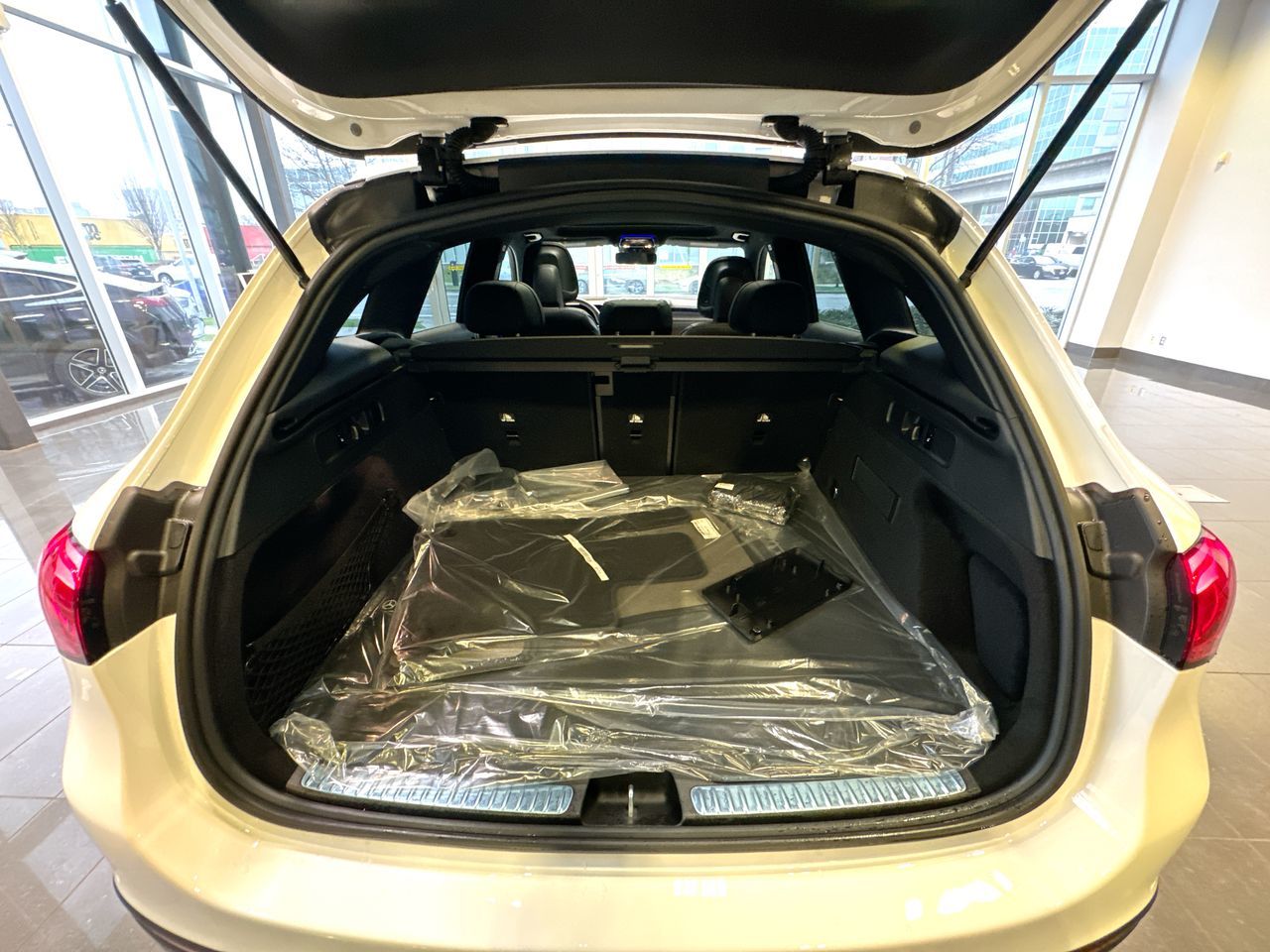 2025 Mercedes-Benz GLC300 in Vancouver, British Columbia