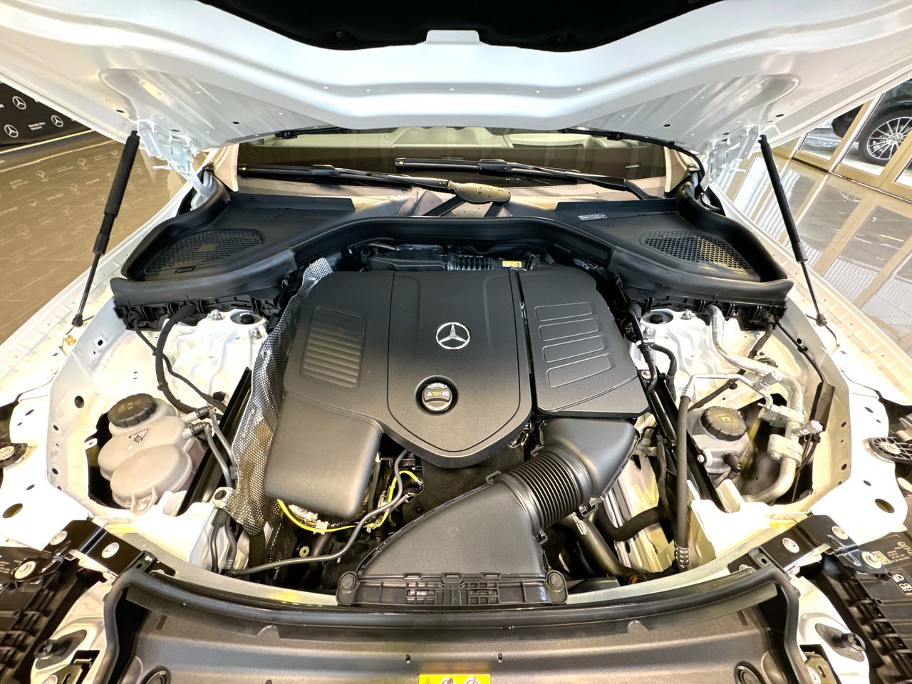 2025 Mercedes-Benz GLC300 in Vancouver, British Columbia