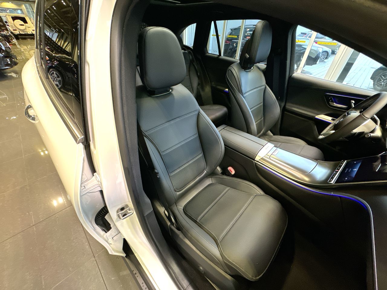 2025 Mercedes-Benz GLC300 in Vancouver, British Columbia