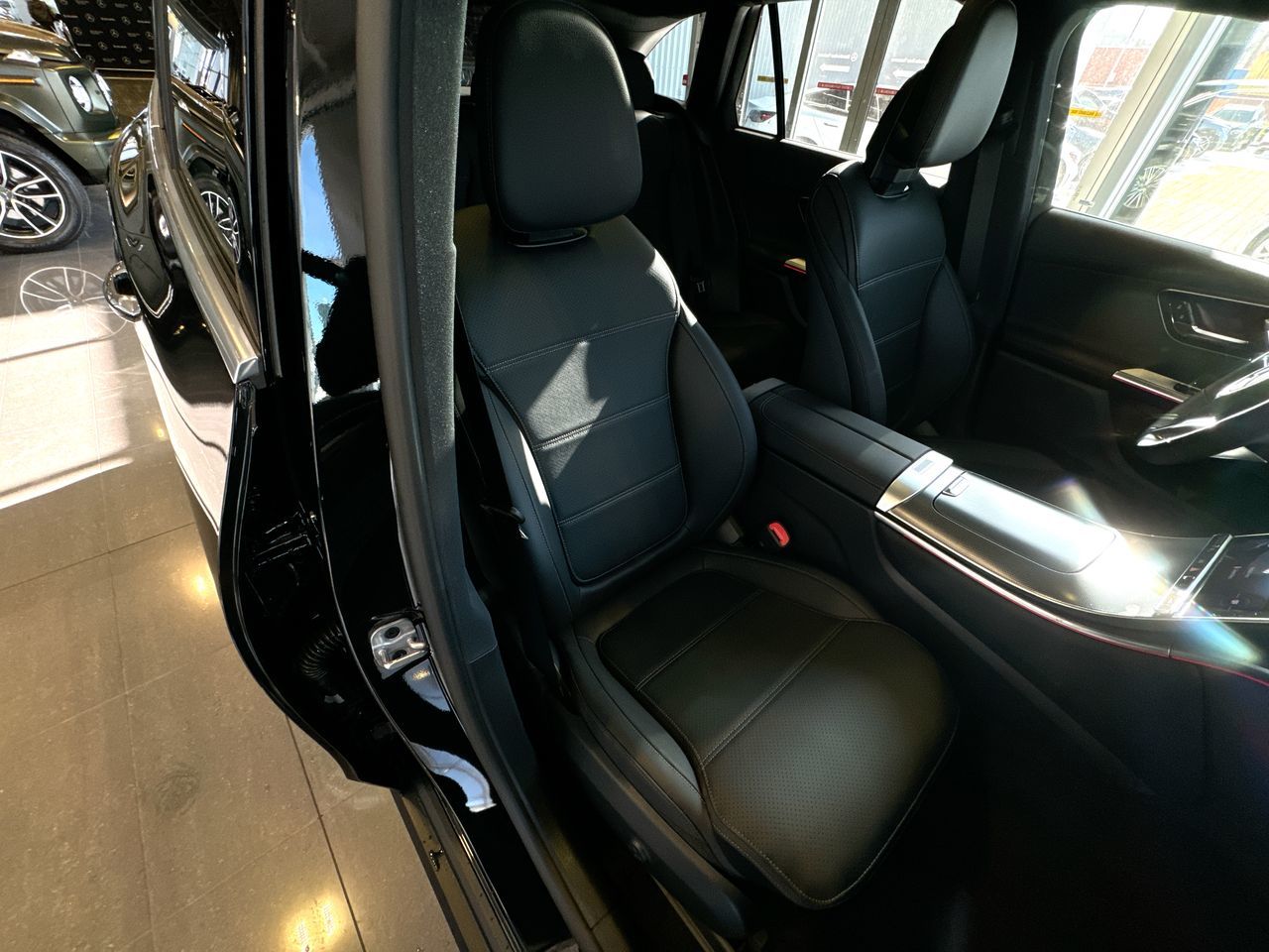 2025 Mercedes-Benz GLC300 in Vancouver, British Columbia