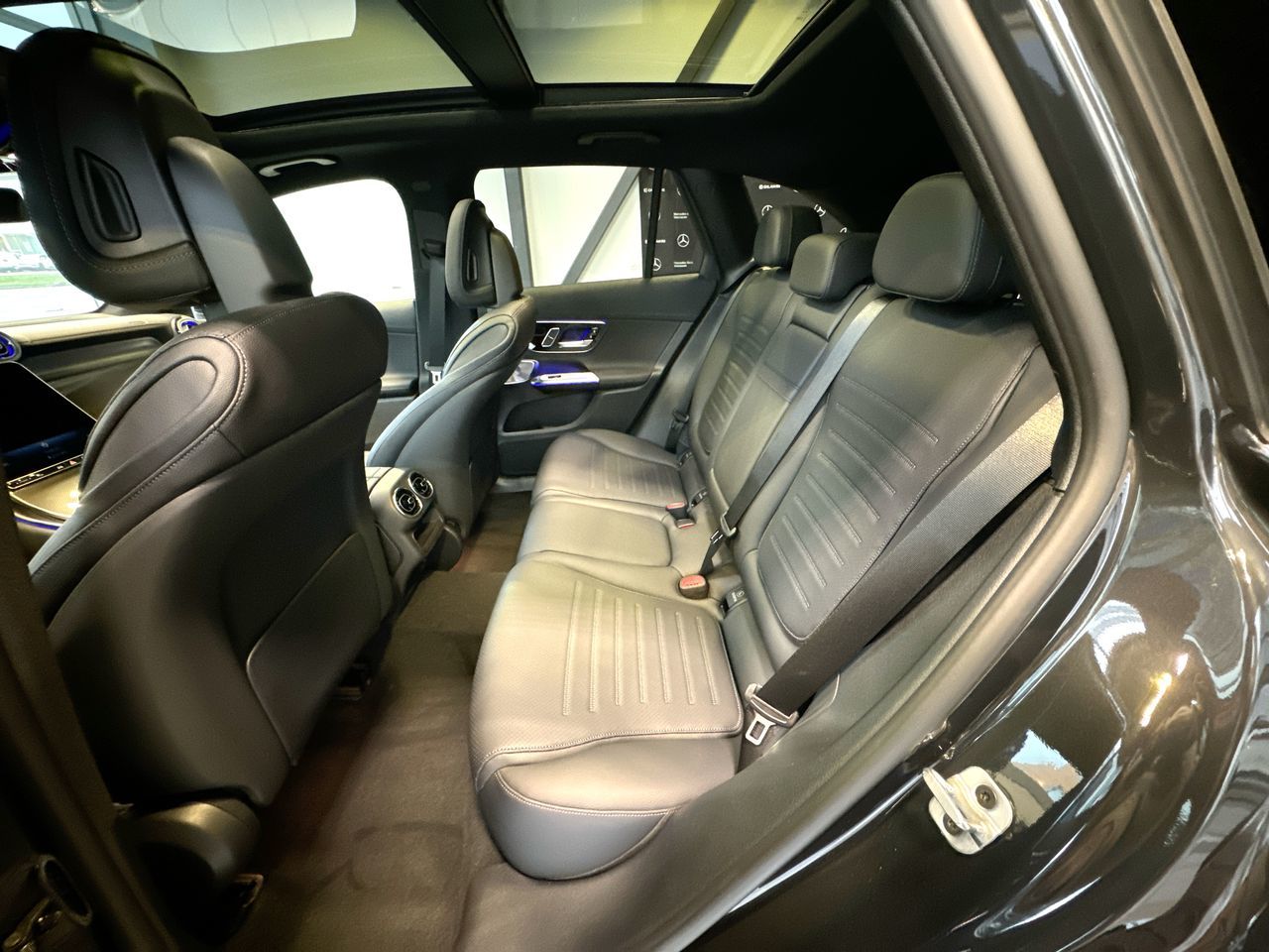 2025 Mercedes-Benz GLC300 in Vancouver, British Columbia