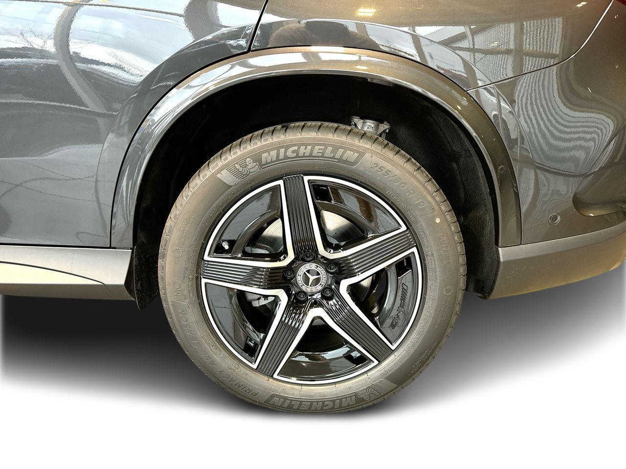 2025 Mercedes-Benz GLC300 in Vancouver, British Columbia