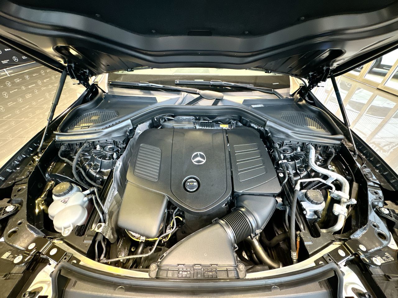 2025 Mercedes-Benz GLC300 in Vancouver, British Columbia