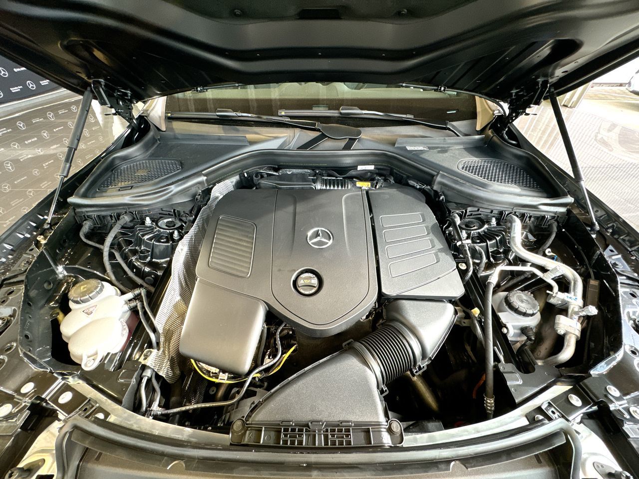 2025 Mercedes-Benz GLC300 in Vancouver, British Columbia