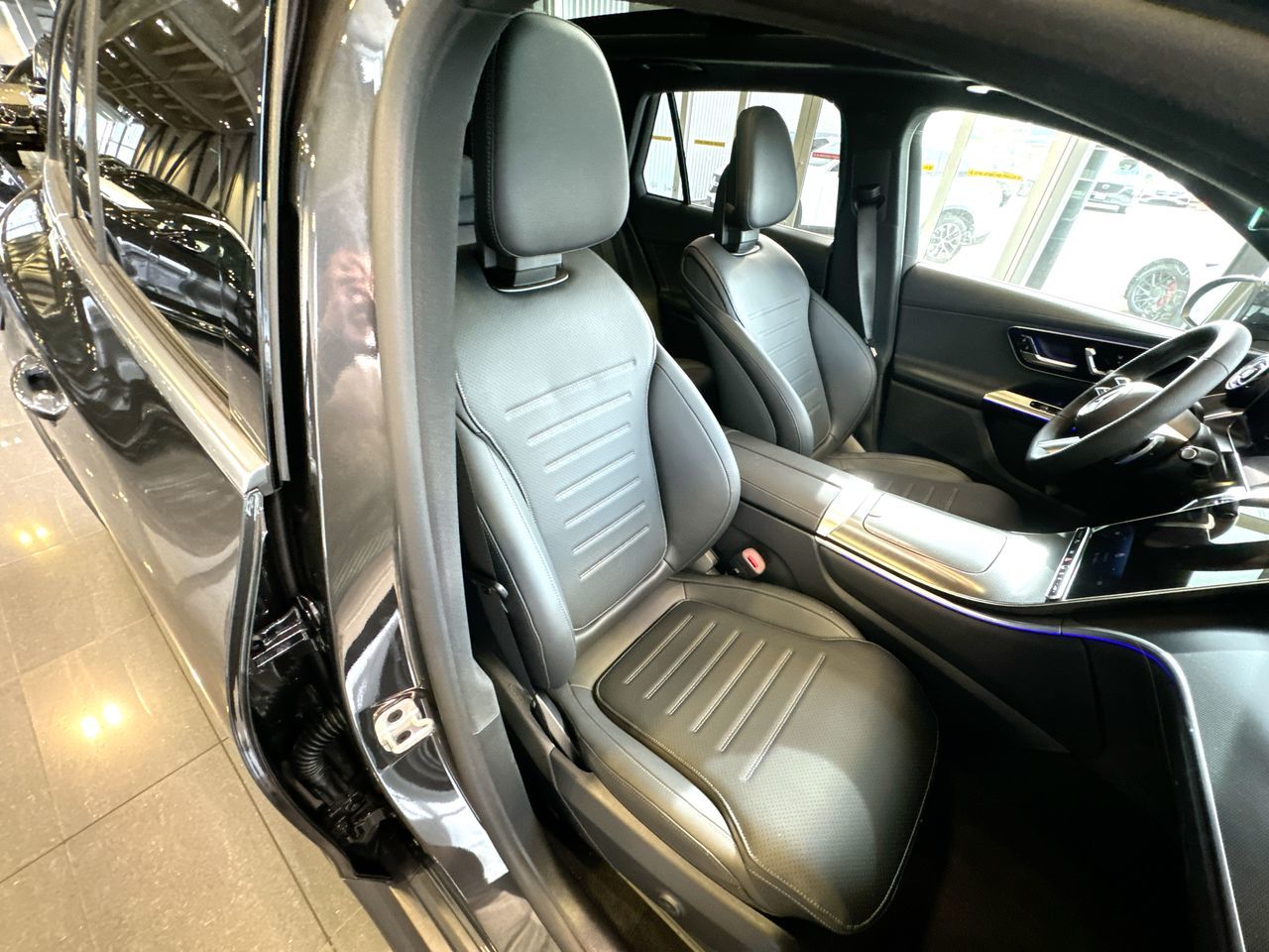2025 Mercedes-Benz GLC300 in Vancouver, British Columbia