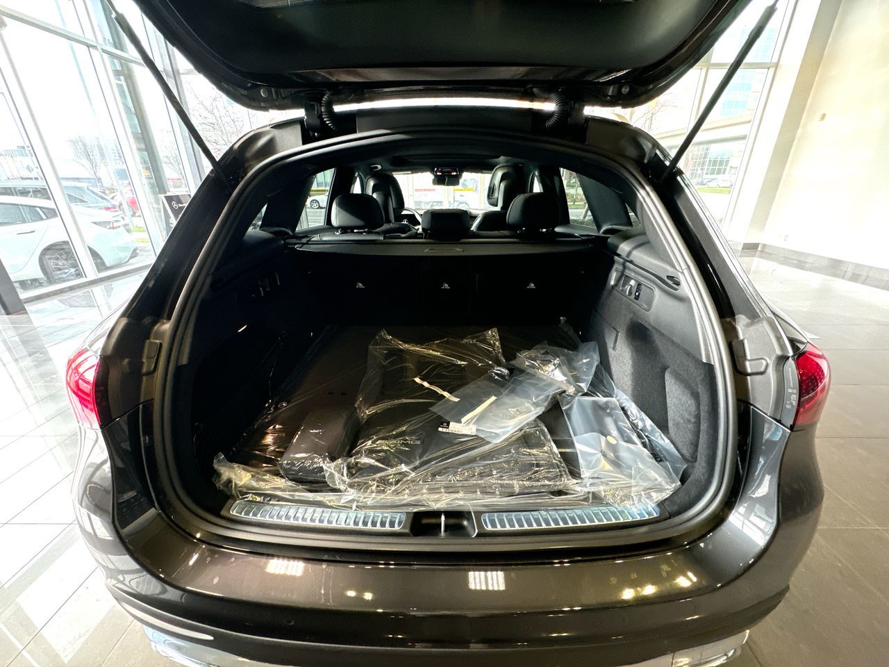 2025 Mercedes-Benz GLC300 in Vancouver, British Columbia