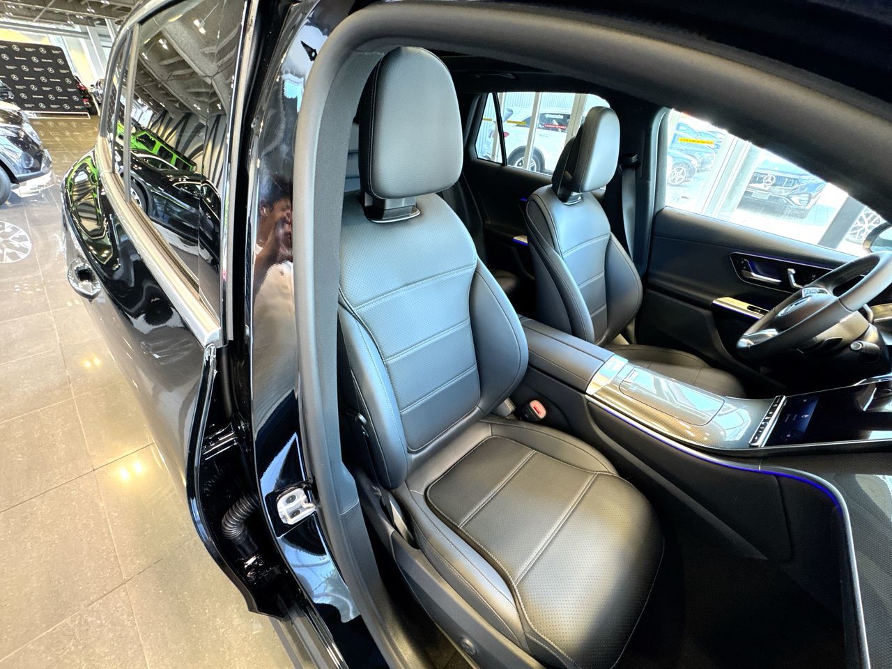 2025 Mercedes-Benz GLC300 in Vancouver, British Columbia